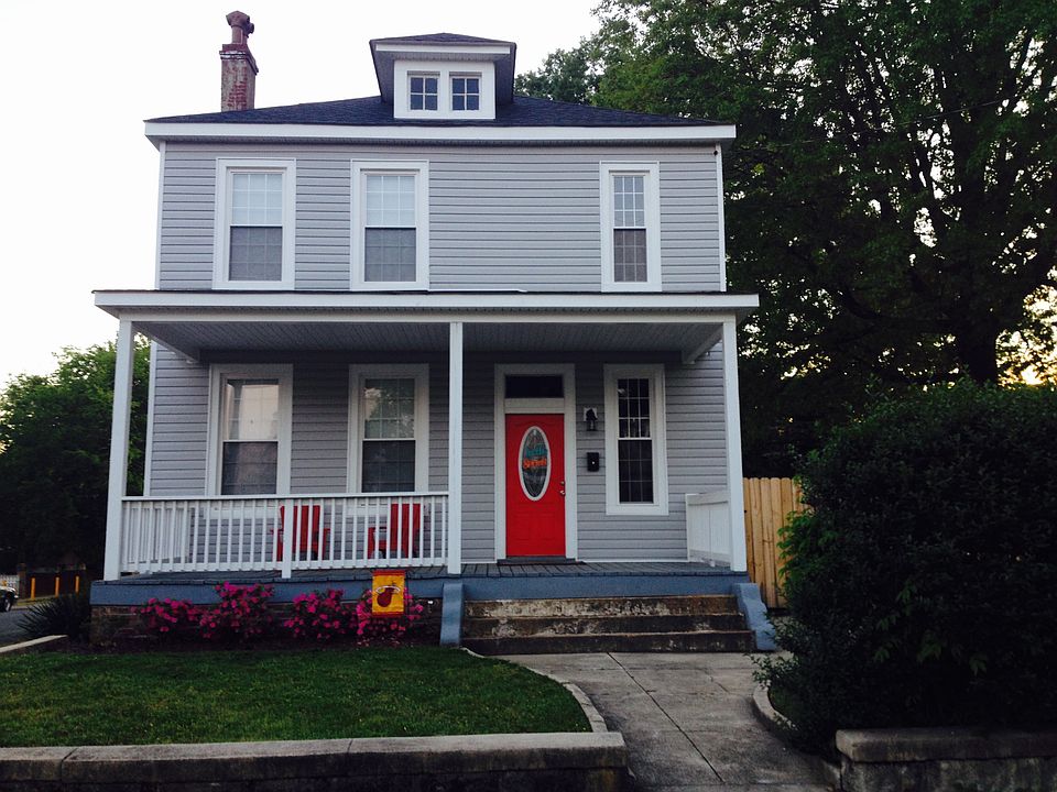 1st image of 400 W 24th St