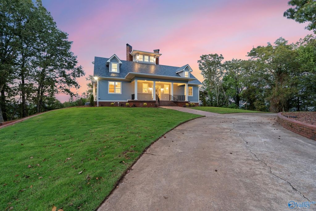 583 Bell Point Rd, Laceys Spring, AL - View 4
