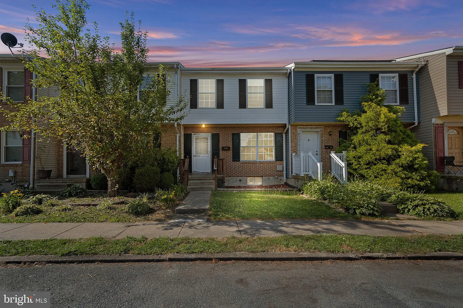 1525 Harford Square Dr photo 1