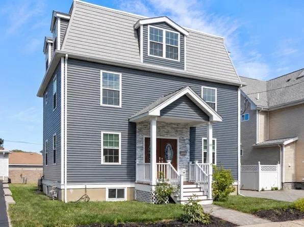 89 Devir St, Malden, MA 02148