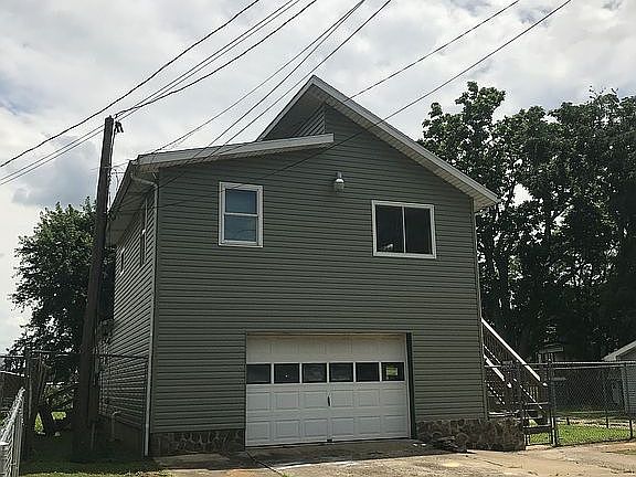 2nd image of 53 S 5th St