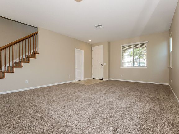3rd image of 304 Dewey Ct