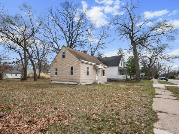 2016 Reynolds St, Muskegon Heights, MI 49444