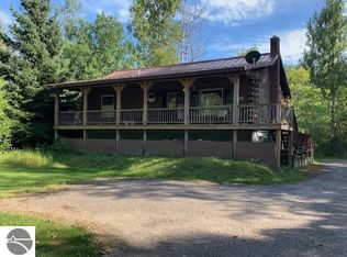 881 Meadow Rd, Tawas City, MI 48763