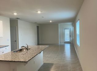 1424 Cumberland Ave, Davenport, FL 33837