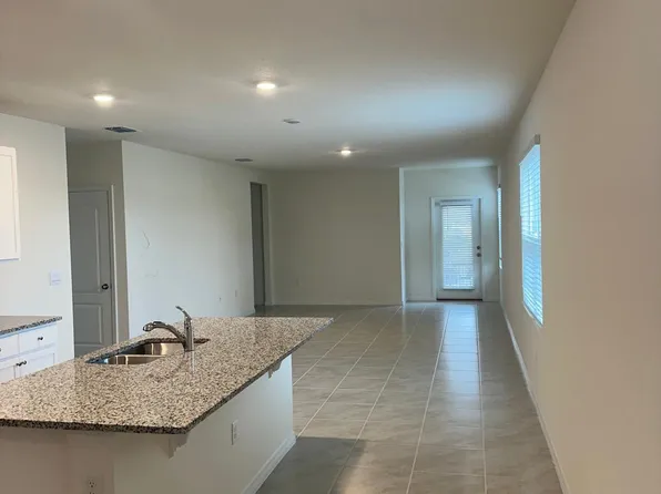 1424 Cumberland Ave, Davenport, FL 33837