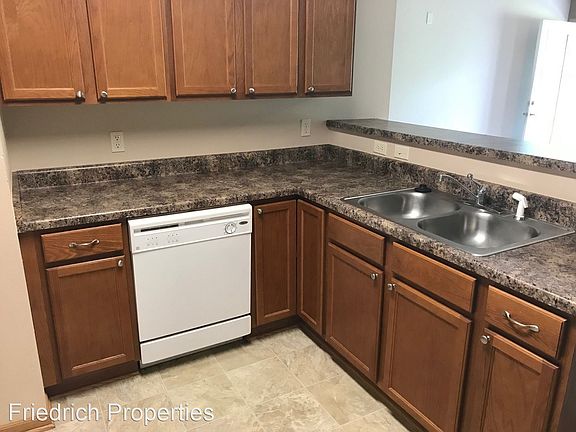 5th image of 3720 Tiverton Ct Unit 105