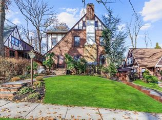 27 Burnett Ter, West Orange, NJ 07052