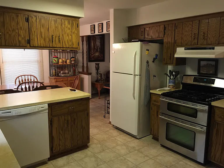 4275 W Alvina Ave — Photo 4