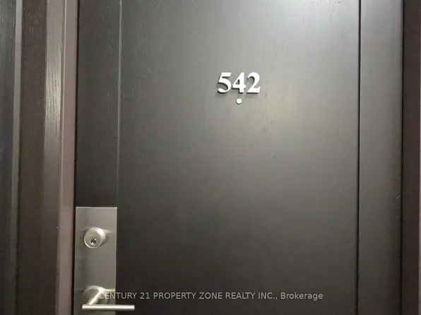 35 Viking Ln, Toronto, ON