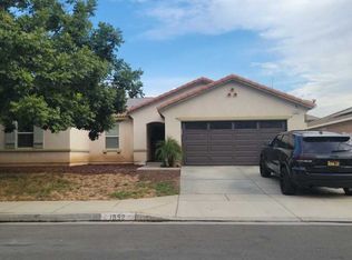 1552 Strawberry Dr, Perris, CA 92571