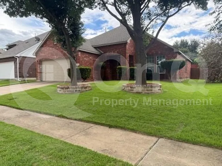 6513 Cartier Ct — Photo 4