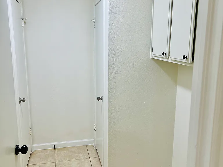 6817 S Creek Dr #A — Photo 12