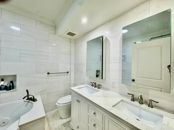 141-25 Northern Boulevard image 18 of 22