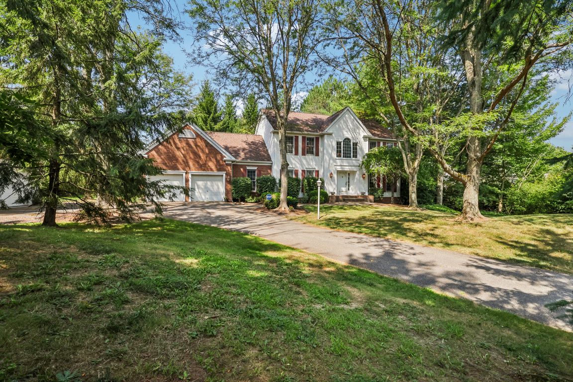 Pinehurst Dr-S1308-001.jpg