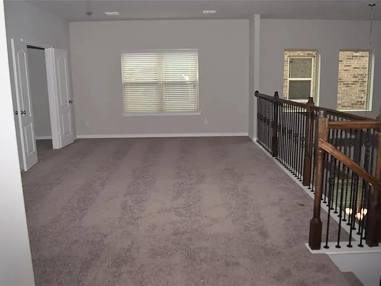 8245 Spruce Meadows Dr — Photo 9