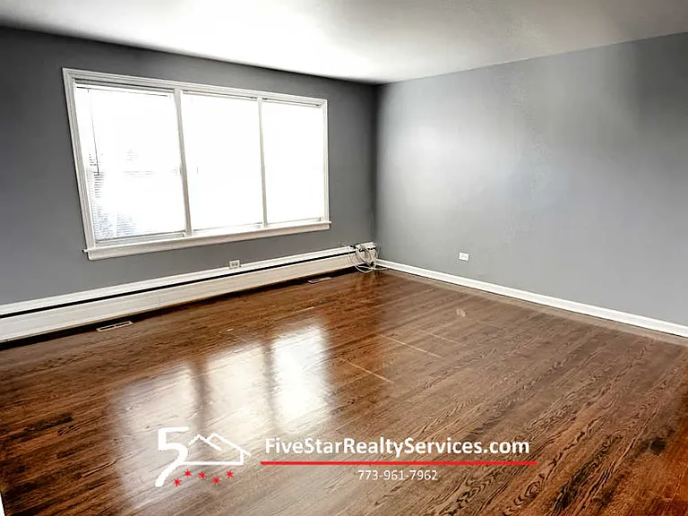 4900 Greenwood St #2W — Photo 9