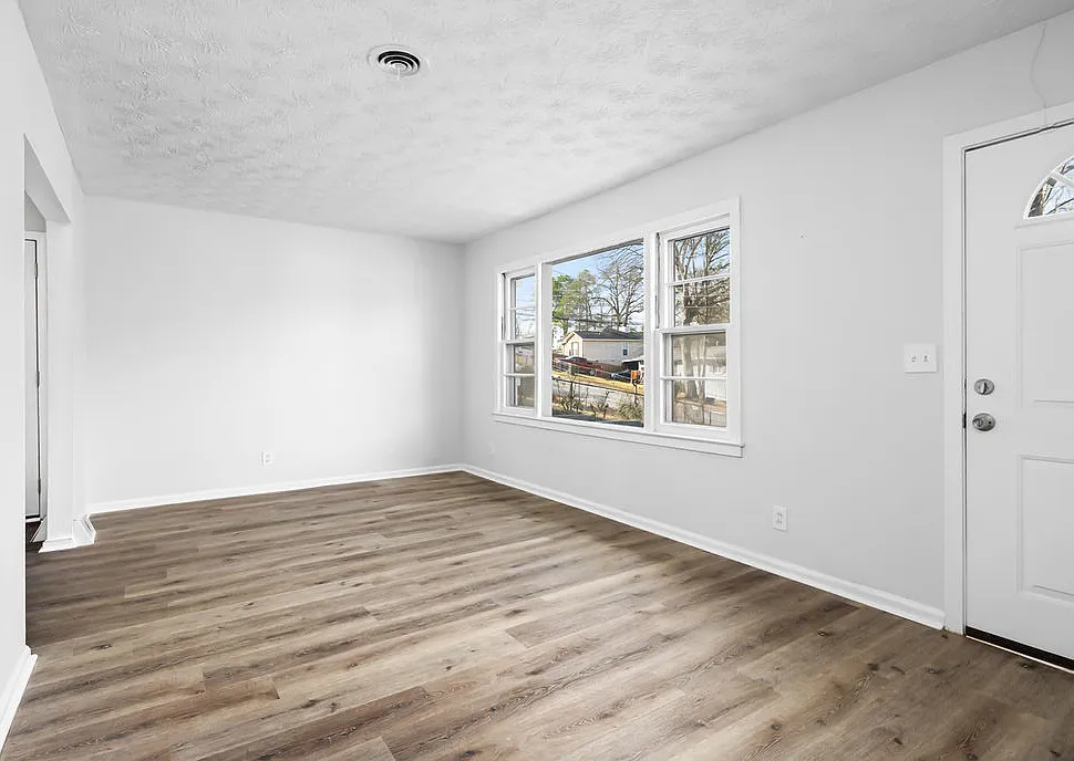 4 bed, 1680 sqft, $1,500 — Photo 3