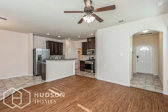 13503 Vista De Oro St — Photo 2