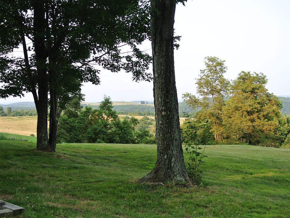 2nd image of 22 Majestic View Dr