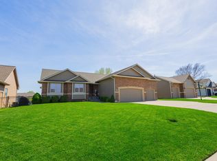 4005 N Lake Ridge Ct, Wichita, KS 67205