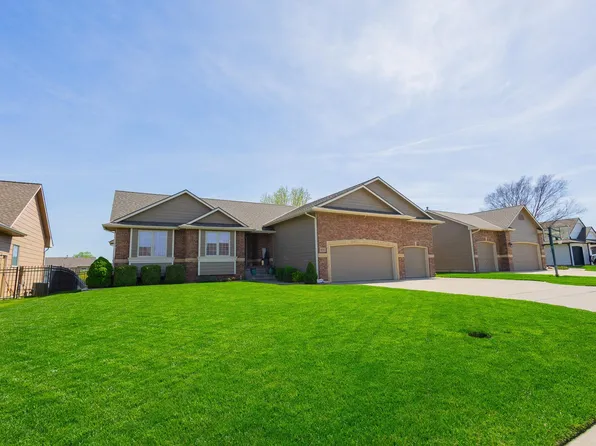 4005 N Lake Ridge Ct, Wichita, KS 67205
