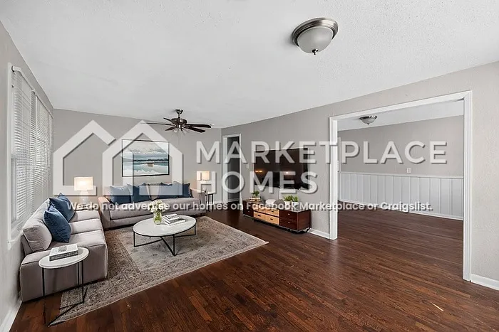 3 bed, 2.0 bath, 1232 sqft, $1,750 — Photo 3