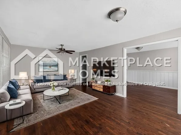 1110 Pinkston St, Grandview, MO 64030