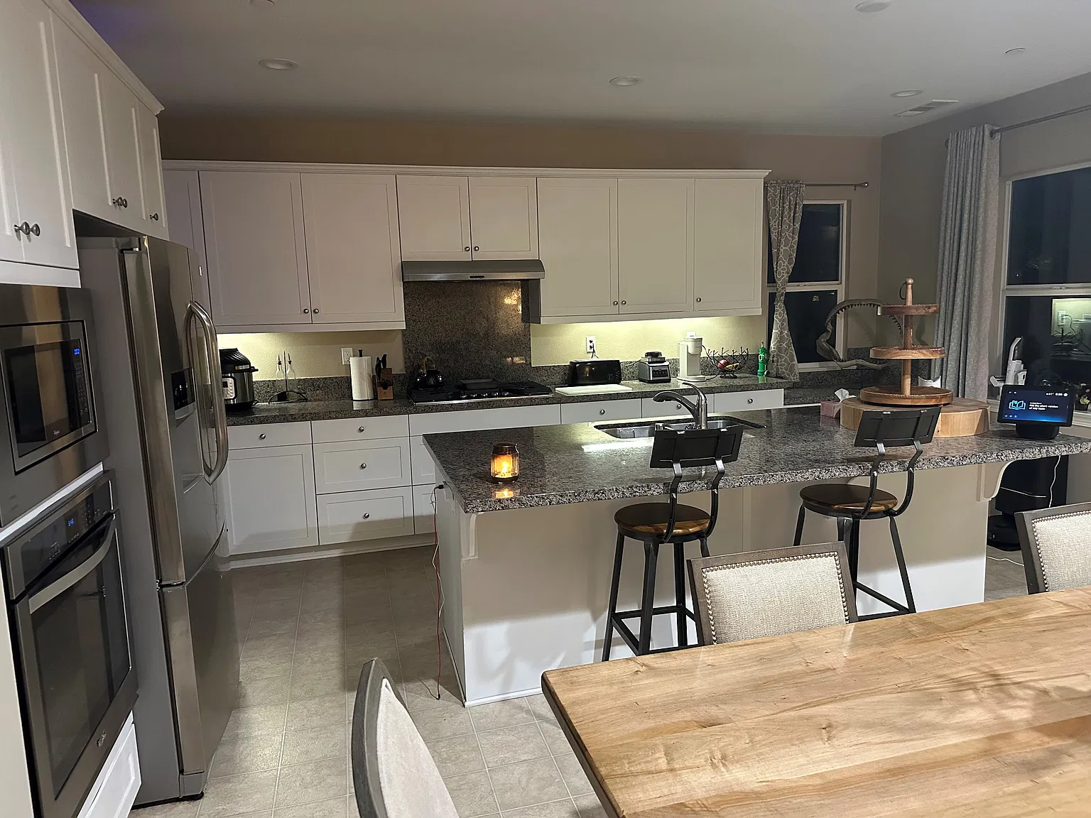 6 bed, 3477 sqft, $1,250 — Photo 4