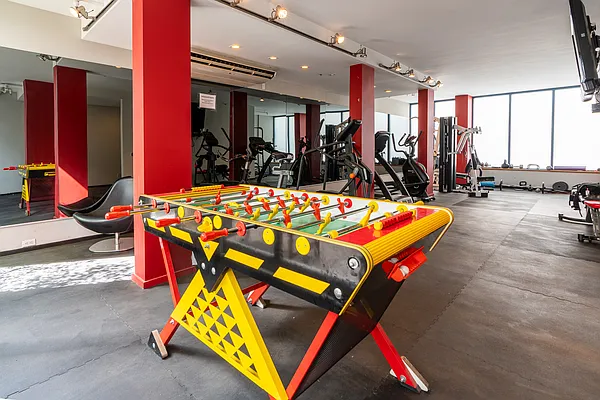 Rented by Corcoran | media 21