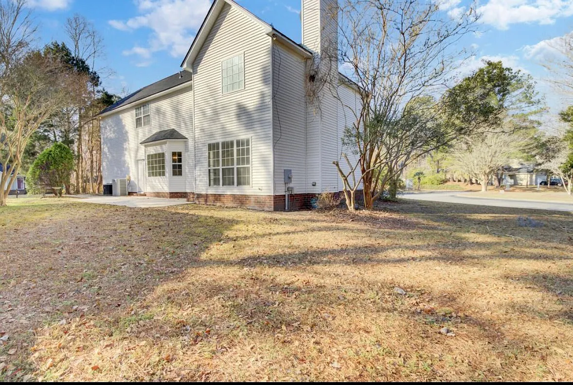Sabalridge Dr, North Charleston — Photo 3