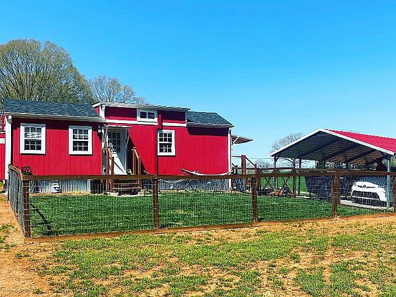 Red Oak Tiny house