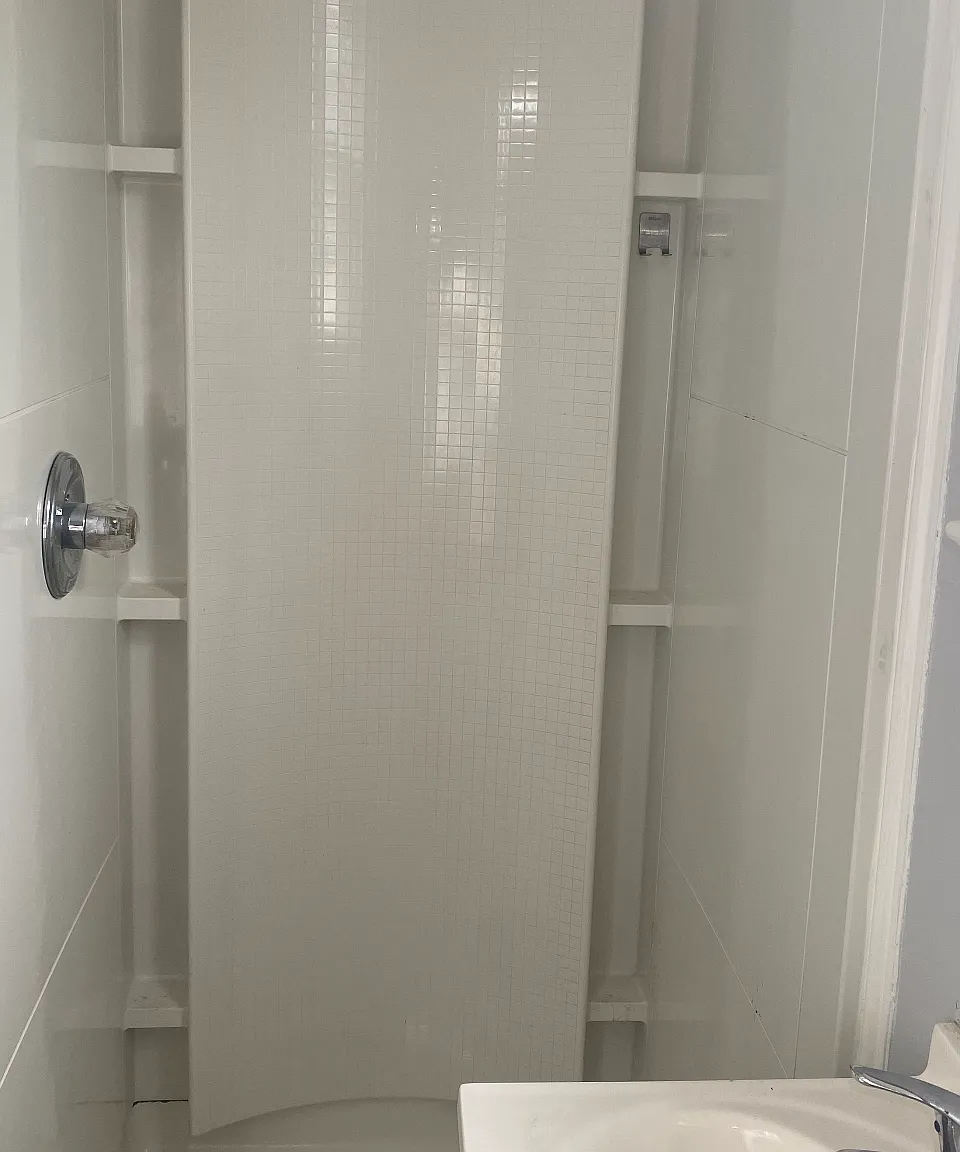 1 bed, 700 sqft, $1,200 — Photo 4