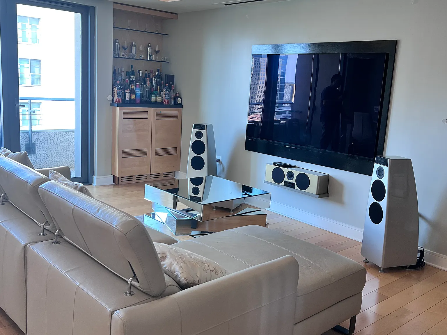 2 bed, 1259 sqft, $5,000 — Photo 4