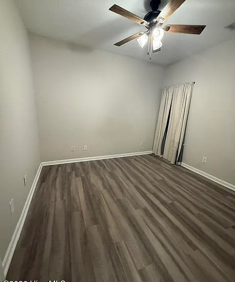 768 Keyes Dr — Photo 11