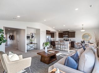 3427 NW 8th St #11, Redmond, OR 97756
