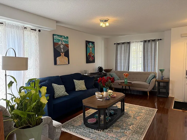 141 Gail Parks Cres — Photo 11