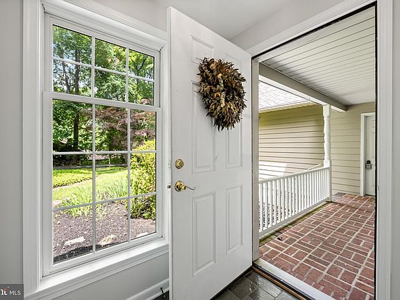 3rd image of 7 Pemberly Ln