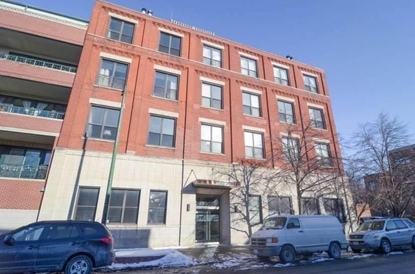 1st image of 2525 N Sheffield Ave APT 3D