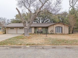 2107 Stanton St, Brady, TX 76825
