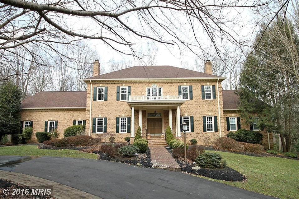 1st image of 7702 Leeds Manor Ct