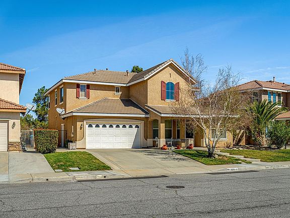 2nd image of 3201 Club Rancho Dr