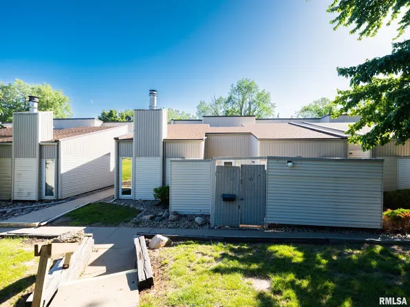 6809 N Frostwood Pkwy APT 51, Peoria, IL 61615