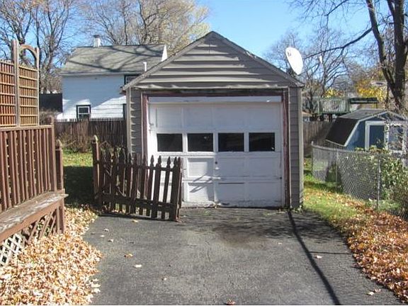 2nd image of 1114 Saluda St