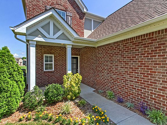 3rd image of 2611 Westerham Way