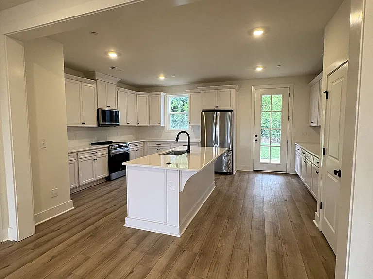 112 Nearwater Pl — Photo 18