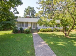 10 Calhoun St, Williamston, SC 29697