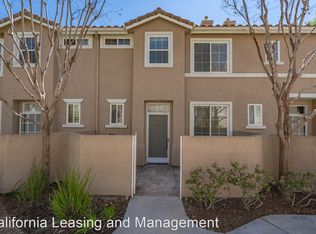 25712 Holiday Cir APT D, Stevenson Ranch, CA 91381