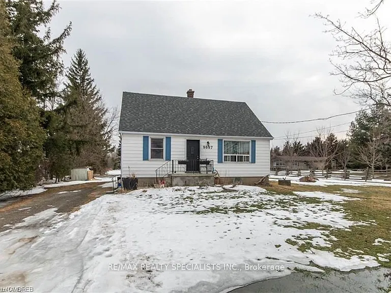 9697 Dickenson Rd W — Photo 6