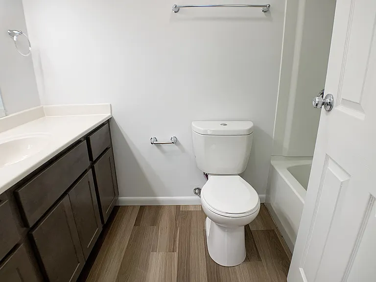 Steeplechase Apartments — Photo 48